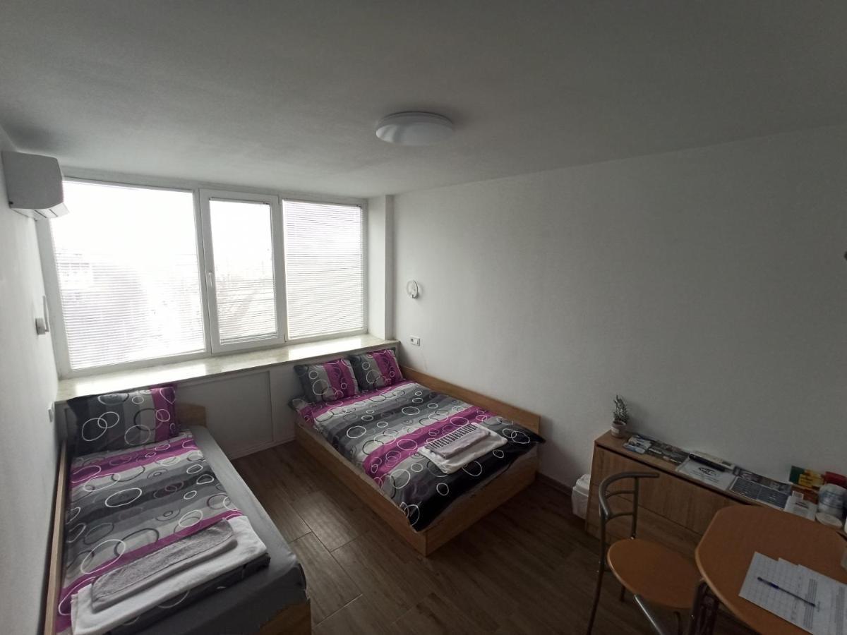 Bhn Топ Център Студио Gabrovo Buitenkant foto