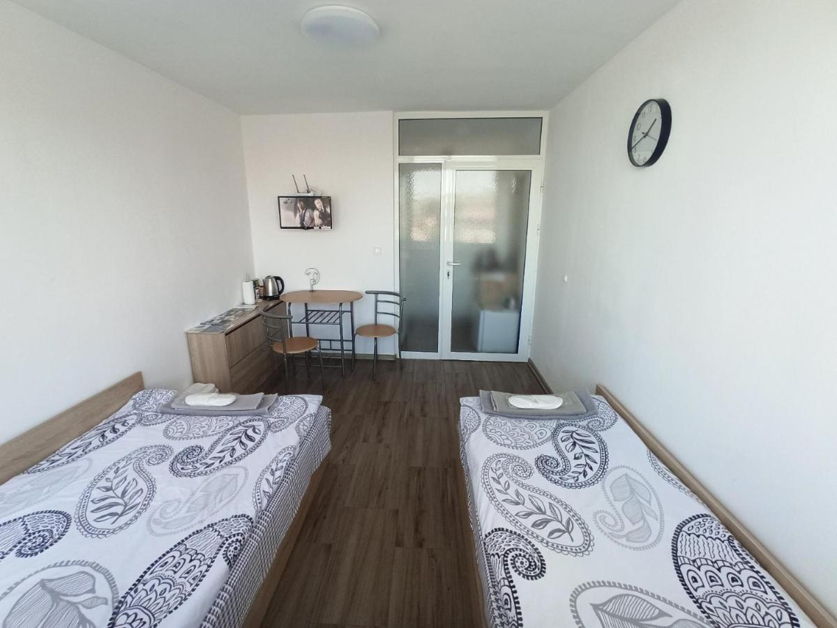 Bhn Топ Център Студио Gabrovo Buitenkant foto